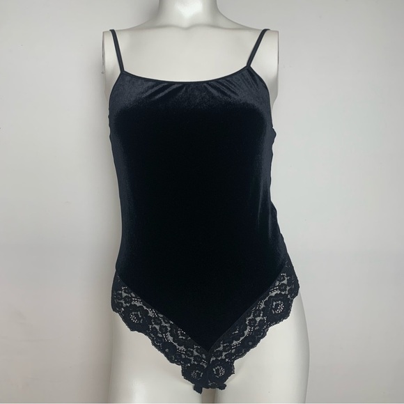 Victoria’s Secret black velvet and lace bodysuit medium - Picture 3 of 6